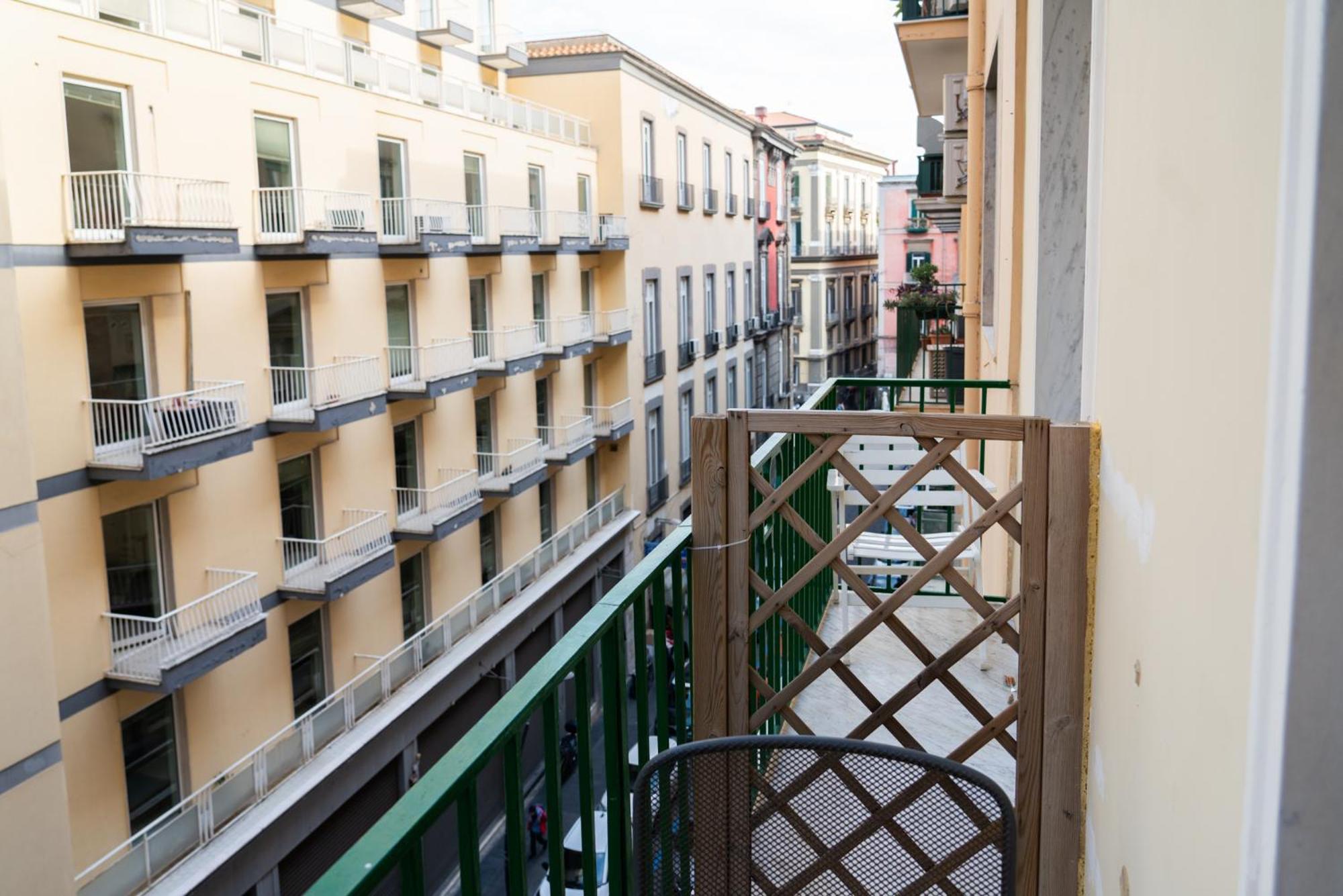 Suite Cervantes Naples Exterior photo