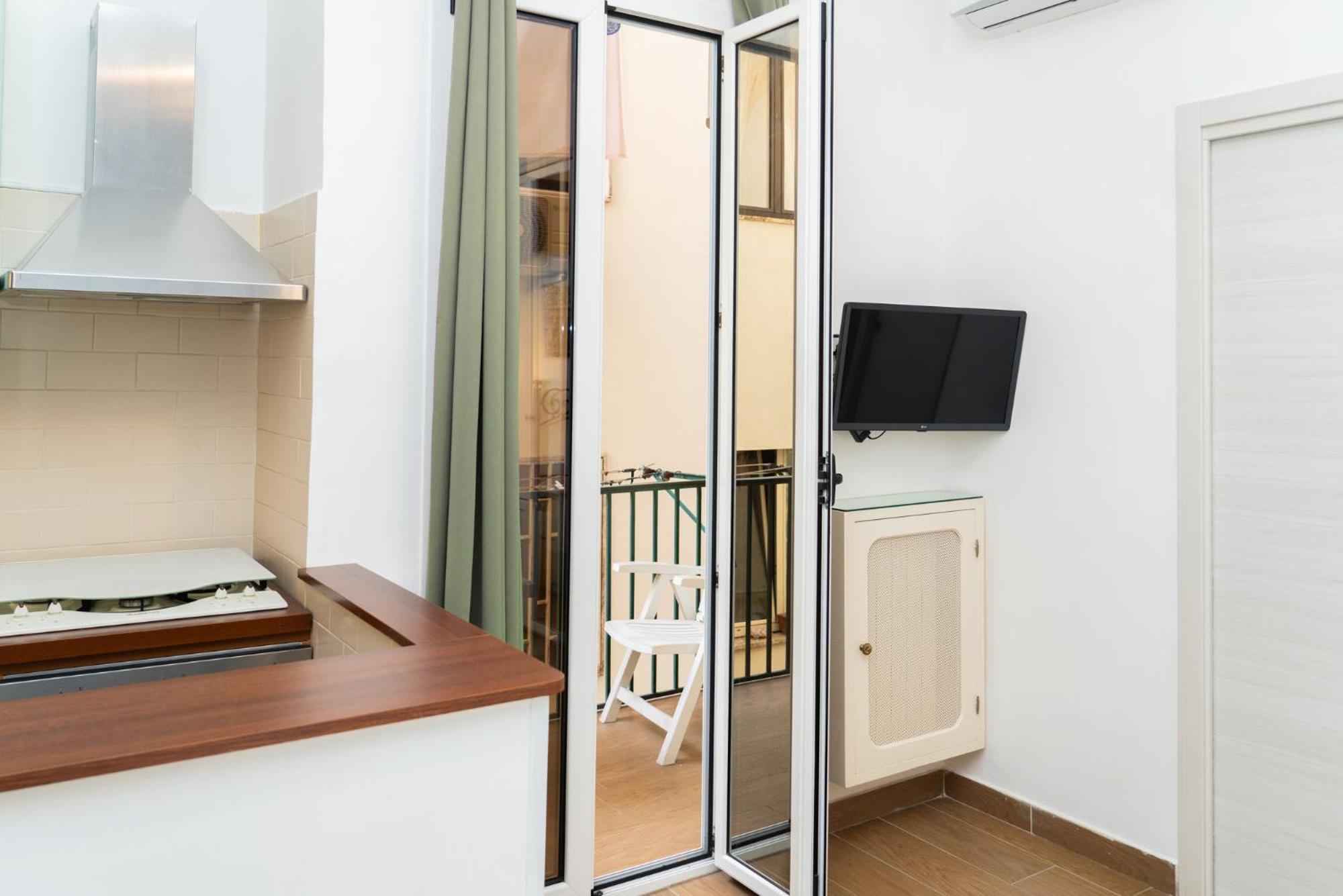 Suite Cervantes Naples Exterior photo